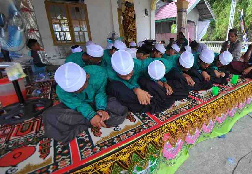 Dike Acara Maulid Nabi Muhammad SAW